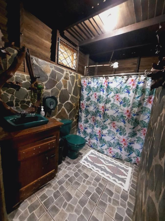 Cabanas Montanas Del Tenorio Rio Celeste 外观 照片